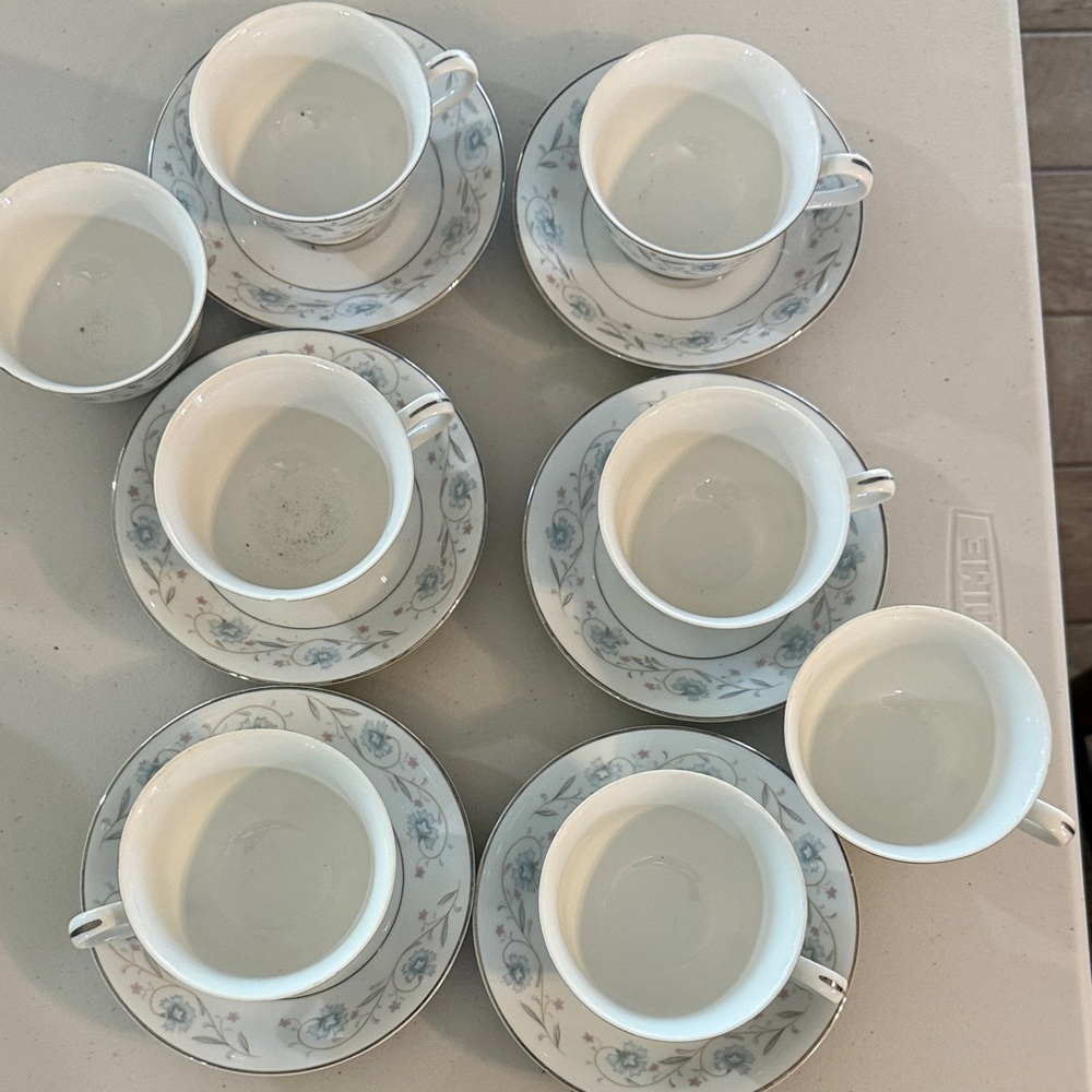 Elegant Floral White and Gray Tea Cup Set
